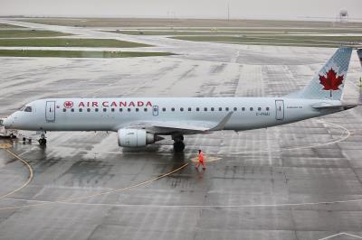 Photo of aircraft C-FNAI operated by Air Canada