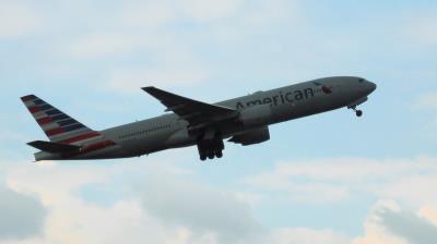 Photo of aircraft N773AN operated by American Airlines