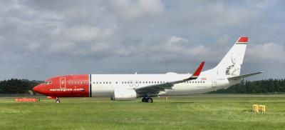 Photo of aircraft LN-DYY operated by Norwegian Air Shuttle
