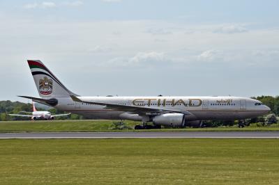 Photo of aircraft A6-EYR operated by Etihad Airways