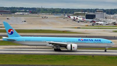 Photo of aircraft HL8010 operated by Korean Air Lines