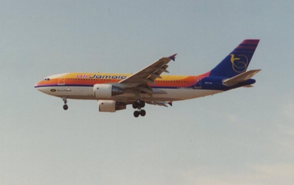 Photo of aircraft N837AB operated by Air Jamaica