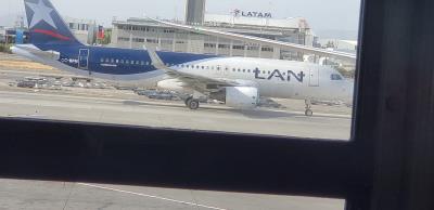 Photo of aircraft CC-BFM operated by LATAM Airlines Chile