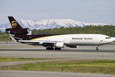 Photo of aircraft N253UP operated by United Parcel Service (UPS)