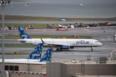 Photo of aircraft N966JT operated by JetBlue Airways