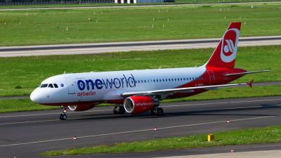 Photo of aircraft D-ABHO operated by Air Berlin