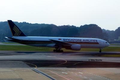 Photo of aircraft 9V-SRO operated by Singapore Airlines