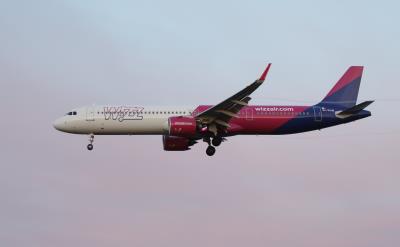 Photo of aircraft 9H-WAM operated by Wizz Air Malta