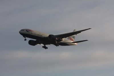 Image of aircraft registration G-VIID - A 777-236(ER) operated by British Airways