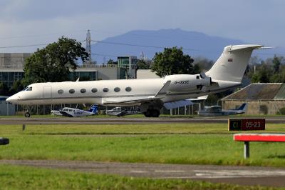 Image of aircraft registration G-OGSE - A Gulfstream G550- operated by TAG Aviation (UK) Ltd
