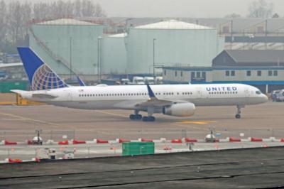 Photo of aircraft N14102 operated by United Airlines