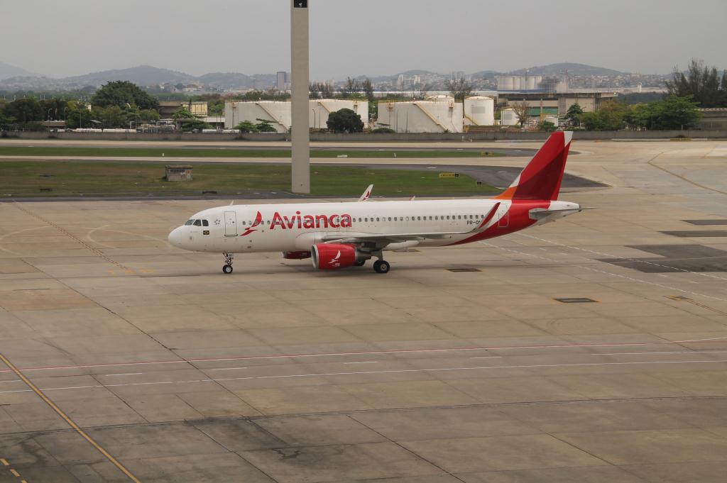 Photo of aircraft PR-ONY operated by Avianca Brasil