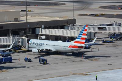 Photo of aircraft N913NN operated by American Airlines