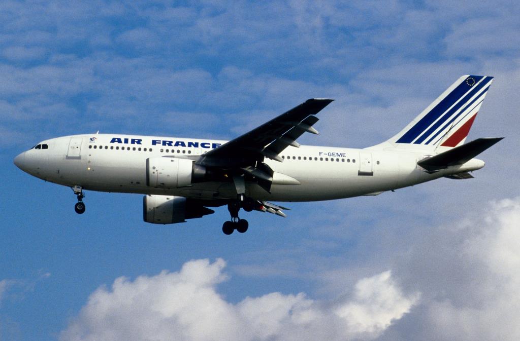 Photo of aircraft F-GEME operated by Air France