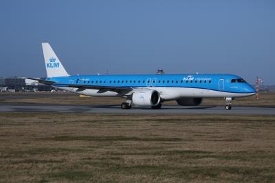 Photo of aircraft PH-NXC operated by KLM Cityhopper