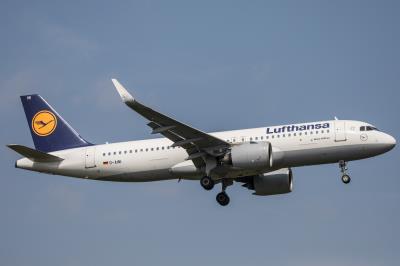 Photo of aircraft D-AINI operated by Lufthansa