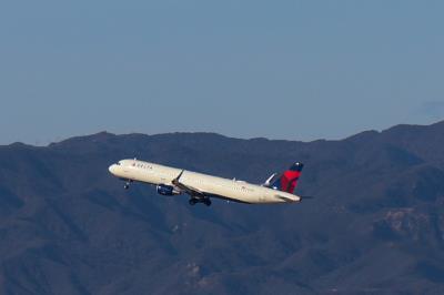 Image of aircraft registration N393DN - A A321-211(WL) operated by Delta Air Lines