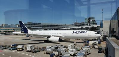 Image of aircraft registration D-AIKR - A A330-343 operated by Lufthansa