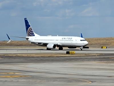 Photo of aircraft N27246 operated by United Airlines