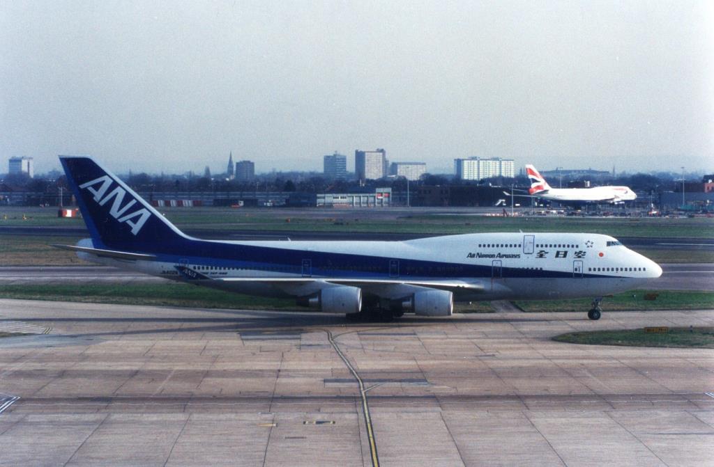 Photo of aircraft JA402A operated by ANA All Nippon Airways