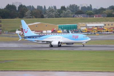 Image of aircraft registration G-TAWU - A 737-8K5(WL) operated by TUI Airways
