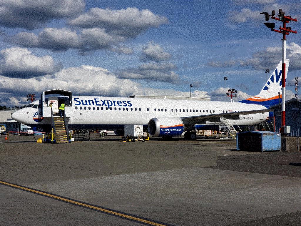 Photo of aircraft D-ASMA operated by SunExpress Germany