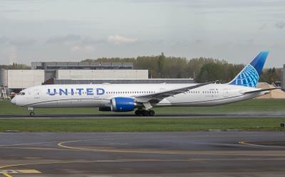 Photo of aircraft N14019 operated by United Airlines