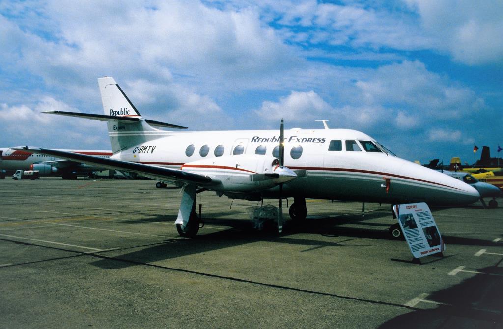 Photo of aircraft G-BMTV operated by British Aerospace