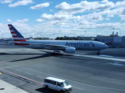 Image of aircraft registration N750AN - A 777-223(ER) operated by American Airlines