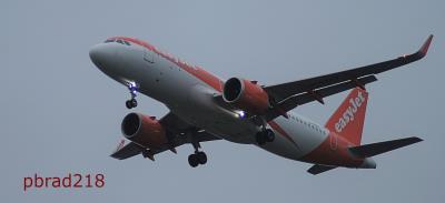 Image of aircraft registration G-UZHT - A A320-251N(WL) operated by easyJet