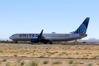 Photo of aircraft N75432 operated by United Airlines