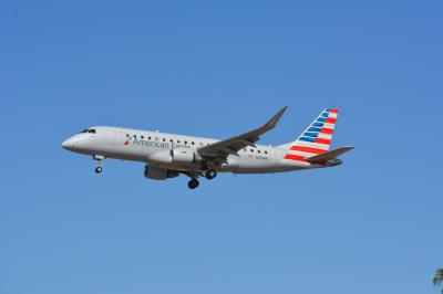 Image of aircraft registration N201NN - A ERJ-175LR (ERJ-170-200 LR) operated by American Eagle