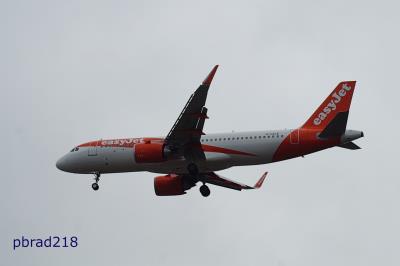 Image of aircraft registration G-UZLK - A A320-251N(WL) operated by easyJet