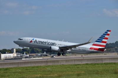 Photo of aircraft N343PN operated by American Airlines