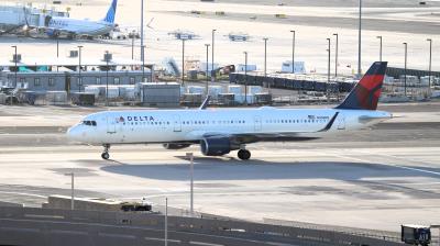 Photo of aircraft N308DN operated by Delta Air Lines