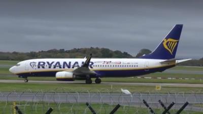 Photo of aircraft EI-FRO operated by Ryanair