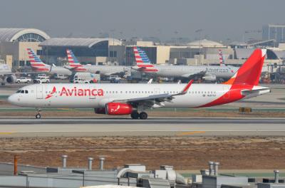 Photo of aircraft N697AV operated by Avianca