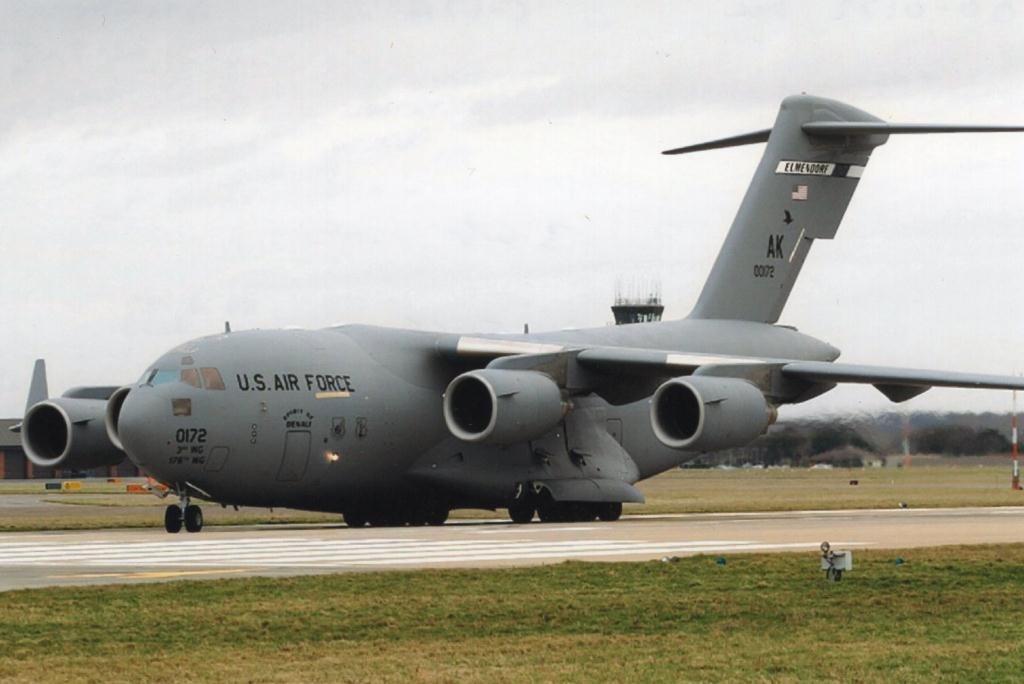 Photo of aircraft 00-0172 operated by United States Air Force