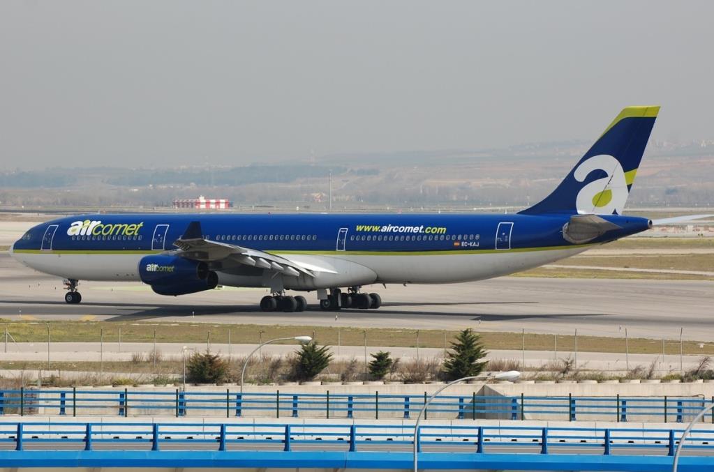 Photo of aircraft EC-KAJ operated by Air Comet