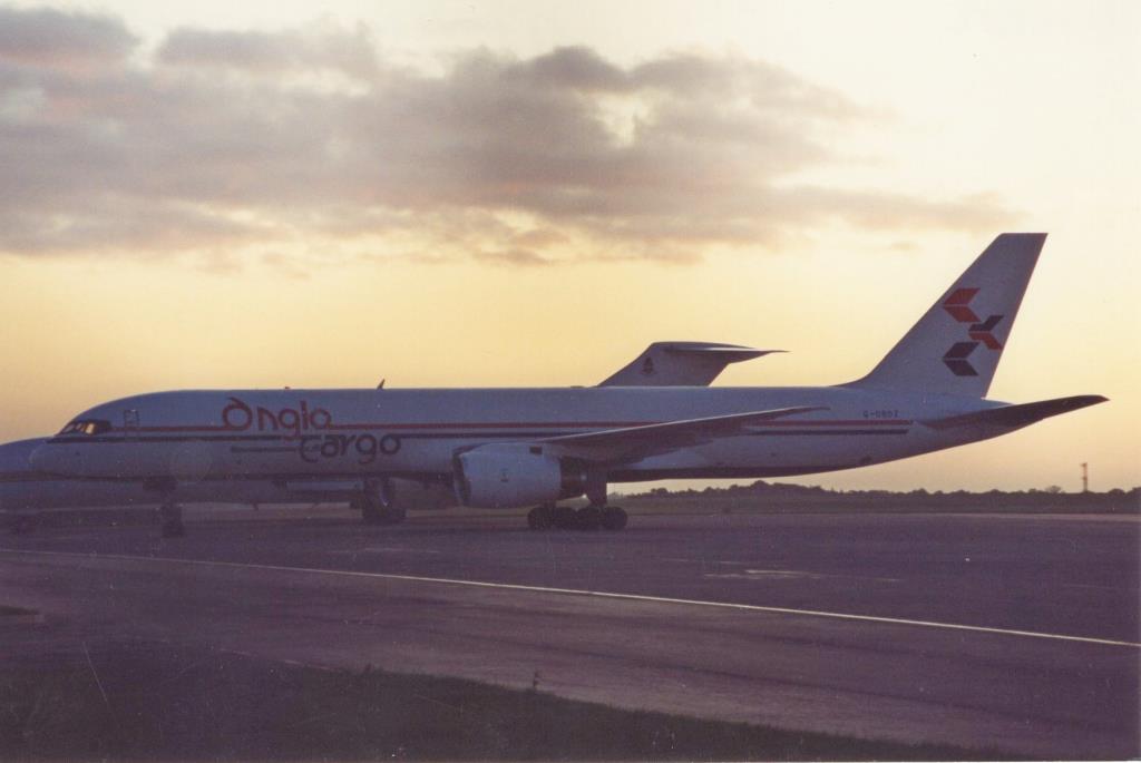 Photo of aircraft G-OBOZ operated by Anglo Cargo Airlines