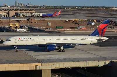 Photo of aircraft N652DL operated by Delta Air Lines