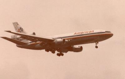 Photo of aircraft N163AA operated by American Airlines