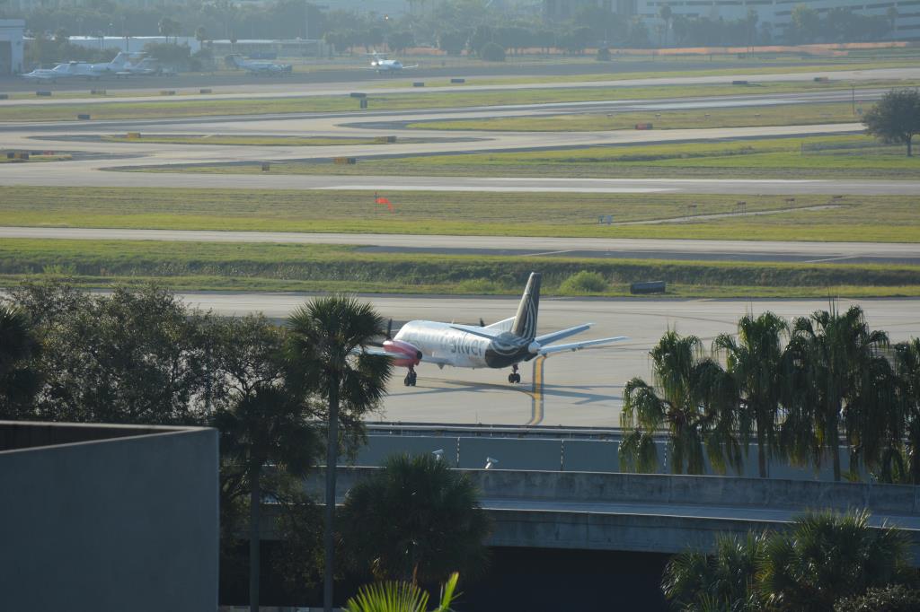 Photo of aircraft N350AG operated by Silver Airways