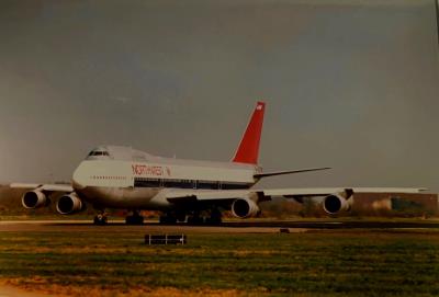 Photo of aircraft N613US operated by Northwest Airlines