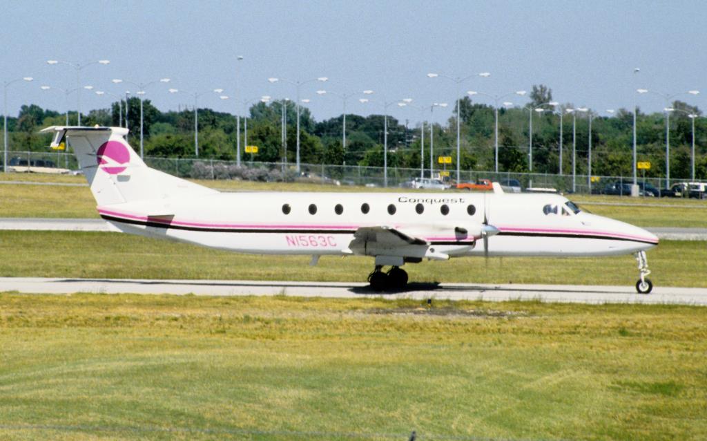Photo of aircraft N1563C operated by Conquest Airlines