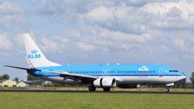 Image of aircraft registration PH-BCD - A 737-8K2(WL) operated by KLM Royal Dutch Airlines