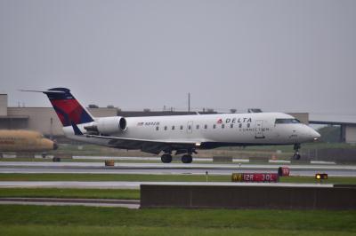 Photo of aircraft N8921B operated by Endeavor Air