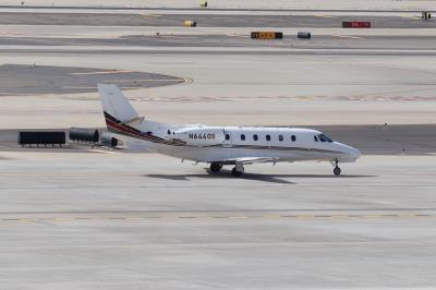 Photo of aircraft N644QS operated by NetJets