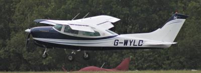 Image of aircraft registration G-WYLD - A Cessna T210N Turbo Centurion operated by Robert Michael De Roeck
