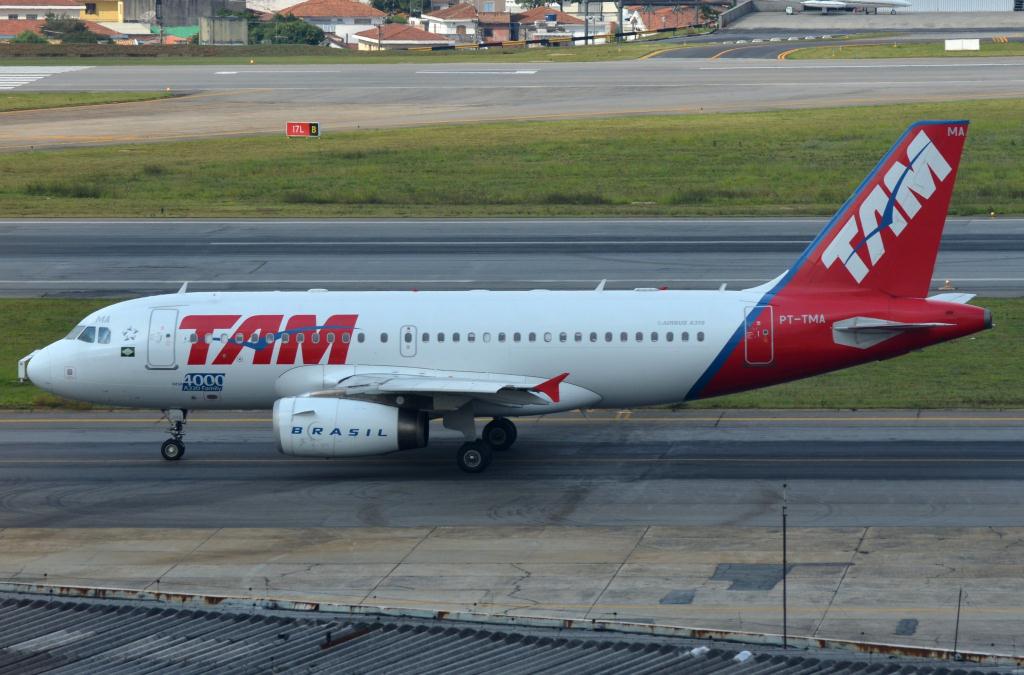 Photo of aircraft PT-TMA operated by TAM Linhas Aereas